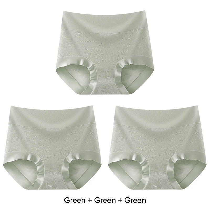 Soft women's underwear set featuring comfortable briefs, made by Corporación Turística, shown in the image.