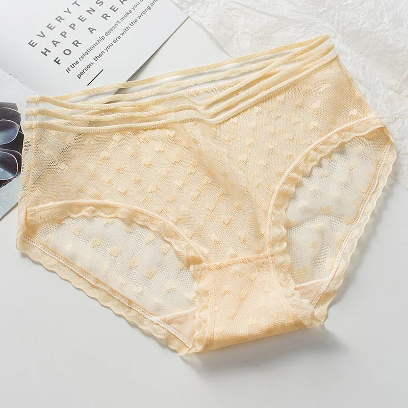 Lingerie de encaje de verano para mujer, bragas transparentes y elegantes en diseño femenino, con detalles delicados y suaves tejidos.