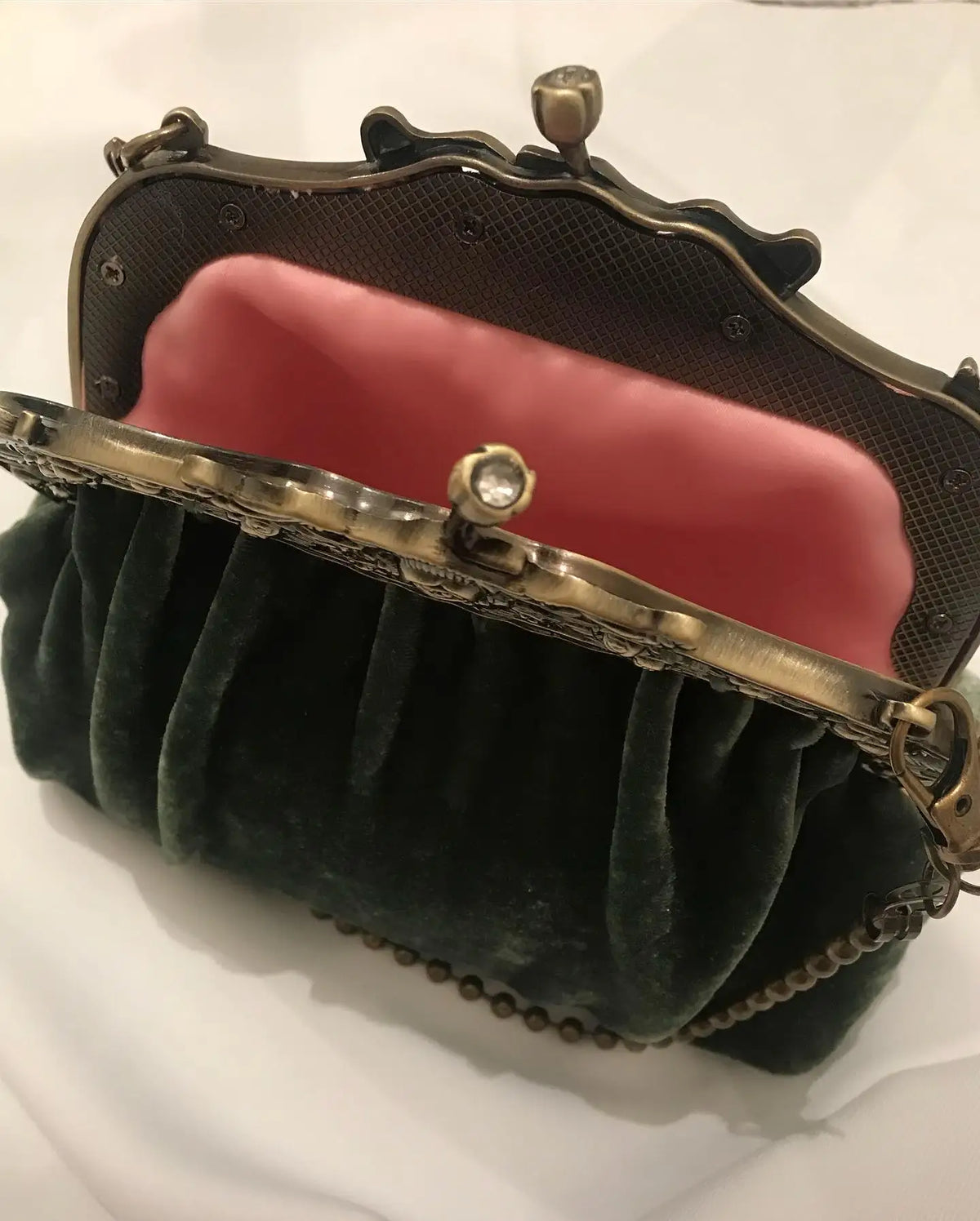 Bolso de mano vintage de terciopelo sólido con cierre de ...