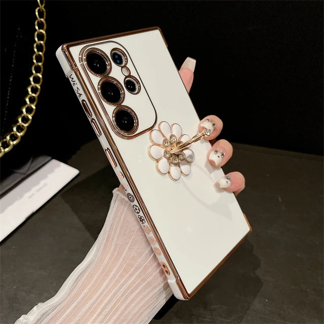 Luxury gold-plated ring case for Samsung Galaxy S24 Ultra by Corporación Turística, featuring an elegant design and precise fit.