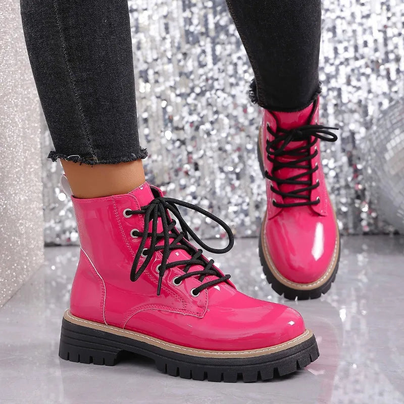 Botines de plataforma con cordones de charol Nuevos zapat...