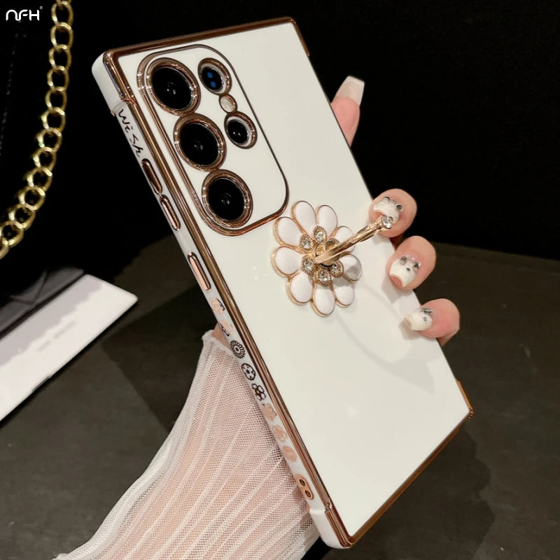 Luxury gold-plated ring case for Samsung Galaxy S24 Ultra with stylish frame and decorative design by Corporación Turística.