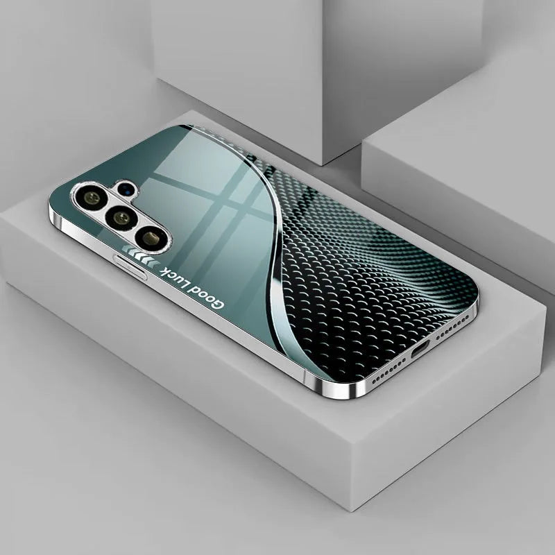 Electroplated glass phone case with decorative design, compatible with smartphones, by Corporación Turística.