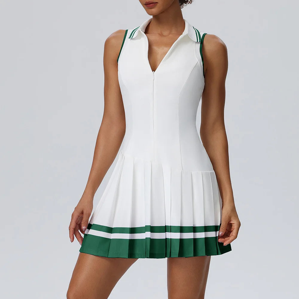 Vestido de tenis de una pieza con cuello abatible en cont...
