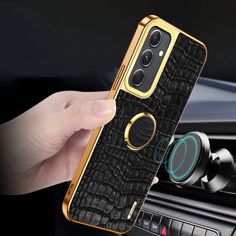 Leather phone case with 360° rotating ring holder, designed for smartphones, by Corporación Turística.