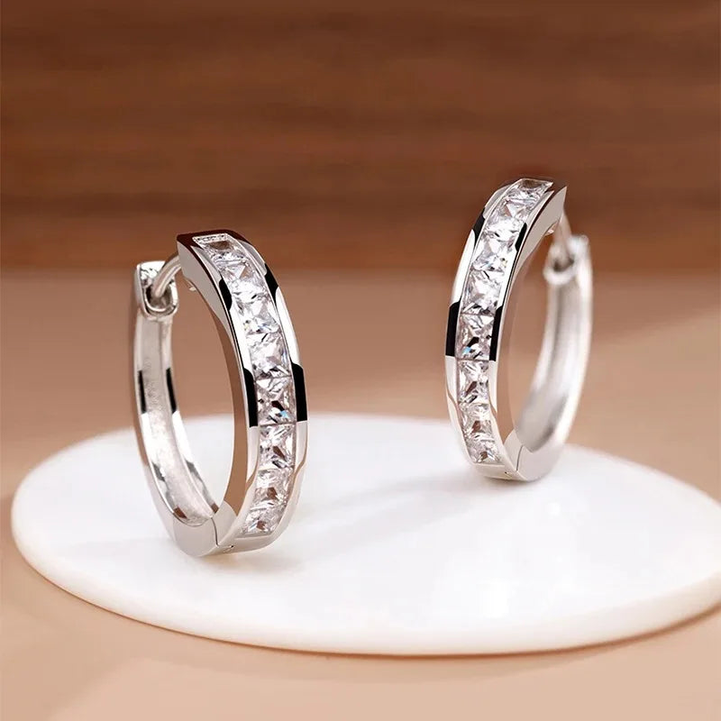 Nuevos pendientes de circón brillantes de Plata de Ley 92...