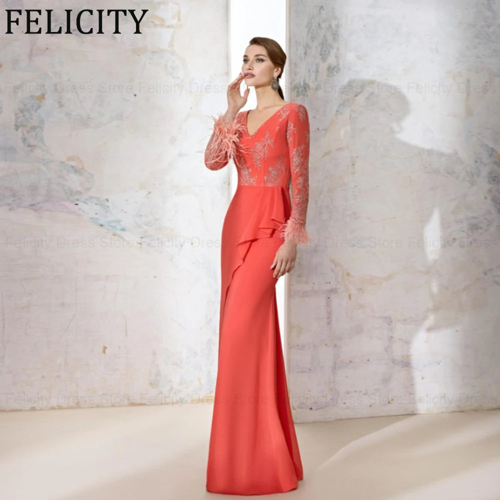 Vestido Madre Novia 2025: Largo Personalizado con Plumas y Apliques - Corporación Turística