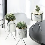 Gold M Jarrones Decorativos by malltor sold by malltor