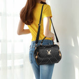 Burgundy Bolso de Viaje elegante by malltor sold by malltor